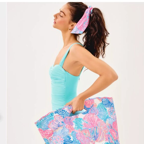 NWT Lilly Pulitzer Scrunchie Ribbon - Roar of the Seas - Picture 2 of 7